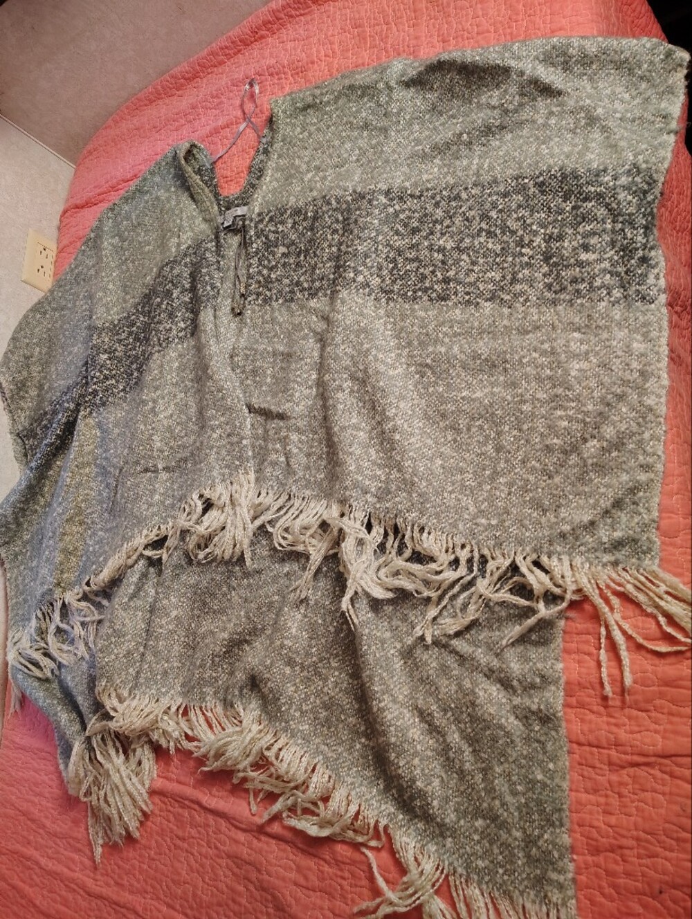 Marc New York Gray and Cream Woven Fringe Throw Blanket